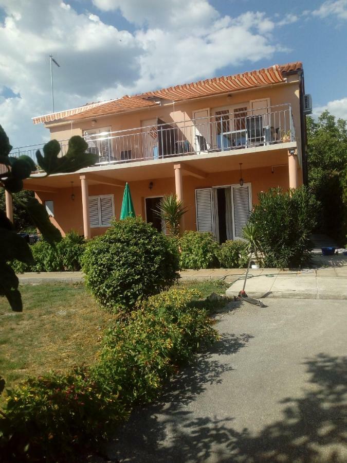 Apartamento Mendula Pakoštane Exterior foto